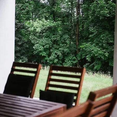 Komfortowy Apartament Z Bezposrednim Wyjsciem Na Ogrod Apartment
